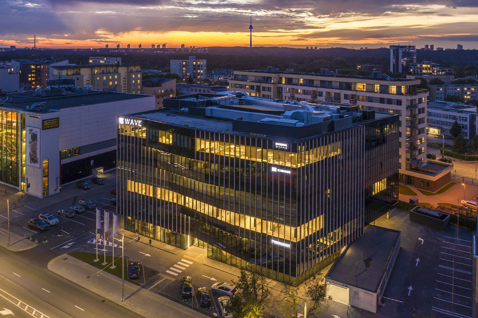 Retail properties drive investment market to record levels